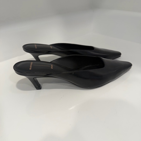 Black Suede Studio LOGAN 50 MULE Black Leather size 38.5 NEW - Picture 2 of 8